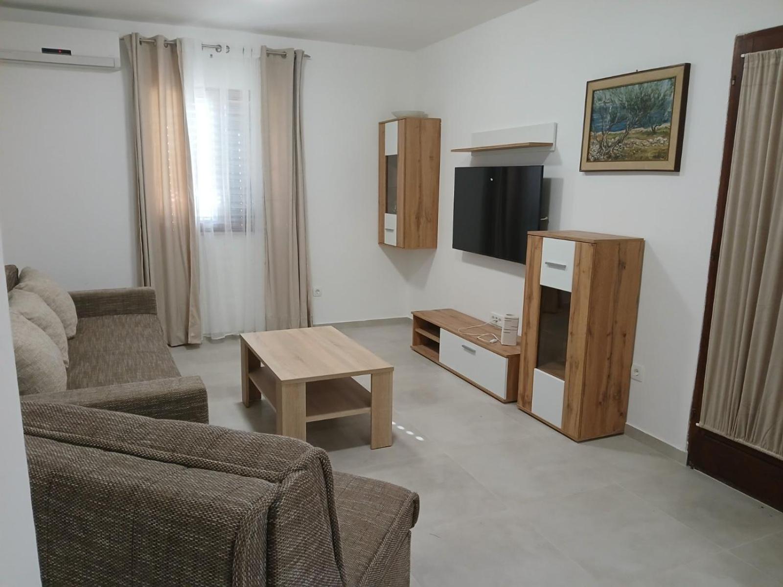 Apartments Njivice Bajcic Ngoại thất bức ảnh