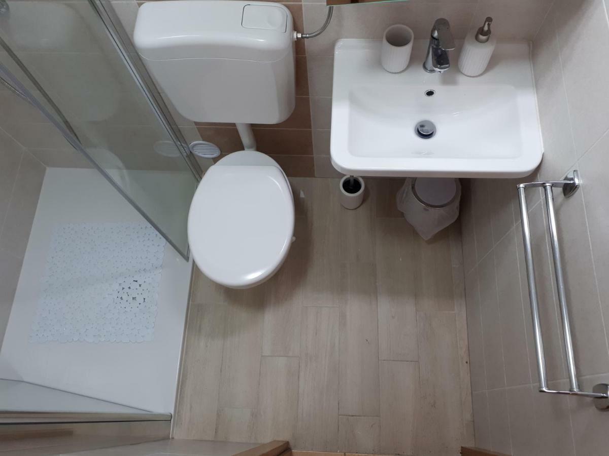 Apartments Njivice Bajcic Ngoại thất bức ảnh